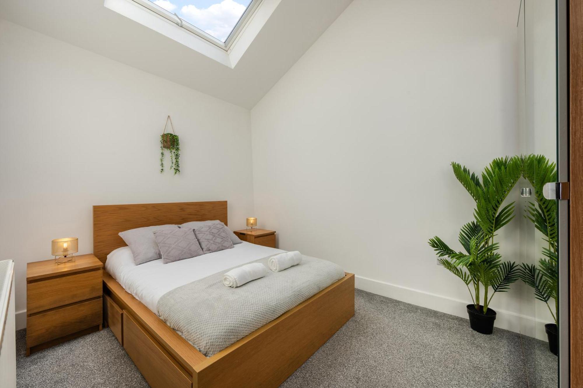 Stylish Two Bedroom Apartment By Central London With Garden 外观 照片